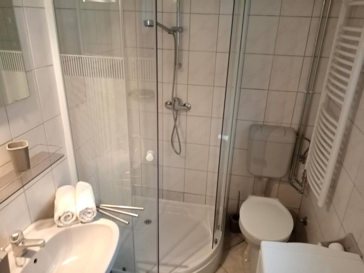 Eoetvoes Nyaralo Villa Siofok Ngoại thất bức ảnh